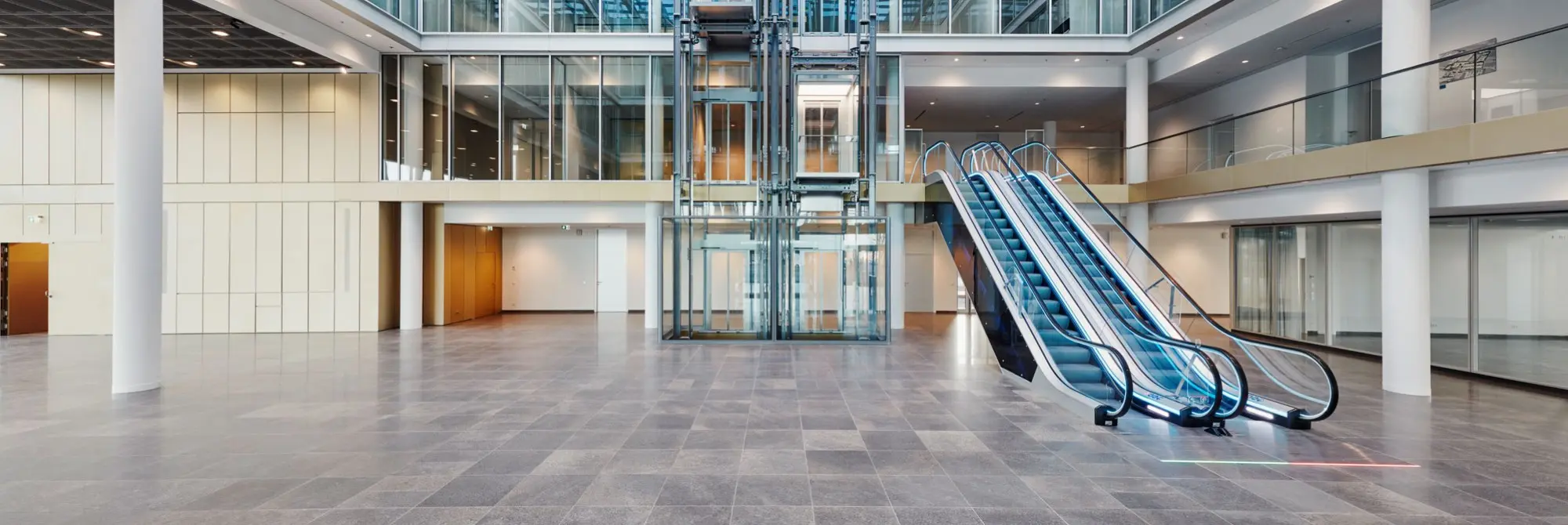 velino-escalator-series_2000x675_3_image_w2000_h670